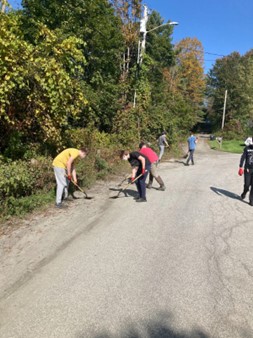 Students cleaning up after Vermont floods
