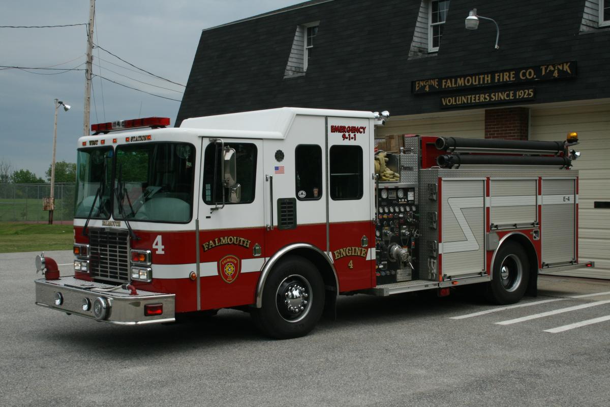 Former Engine 4 - HME Central States 1500 gpm 1,000 water 20 gal Class A foam